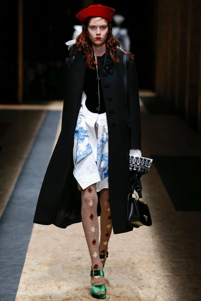 Look 53